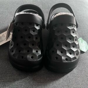 Target Joybees with Fuzzy Removable Lined Clogs